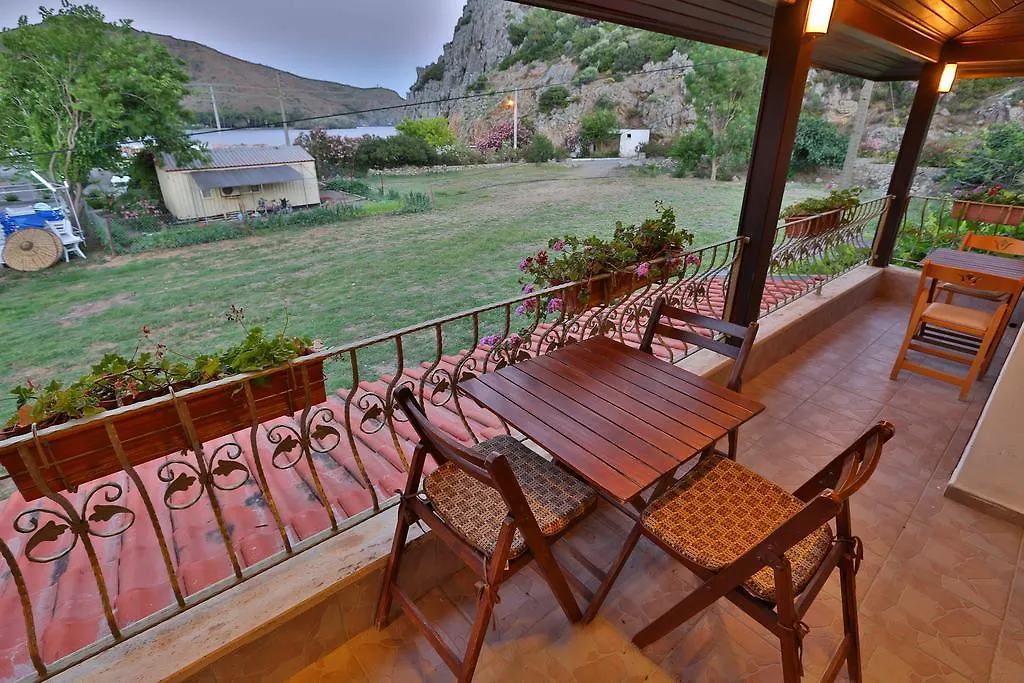 Oda ve Kahvaltı Turkeli Pansiyon Datça